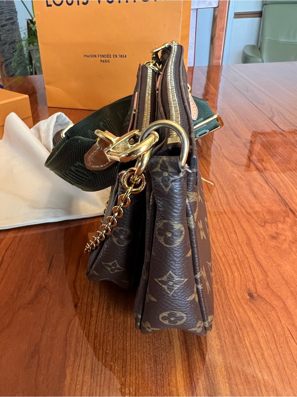 Louis Vuitton Multi Pochette Accessoires Monogram Crossbody Bag Khaki Strap - Picture 9 of 17